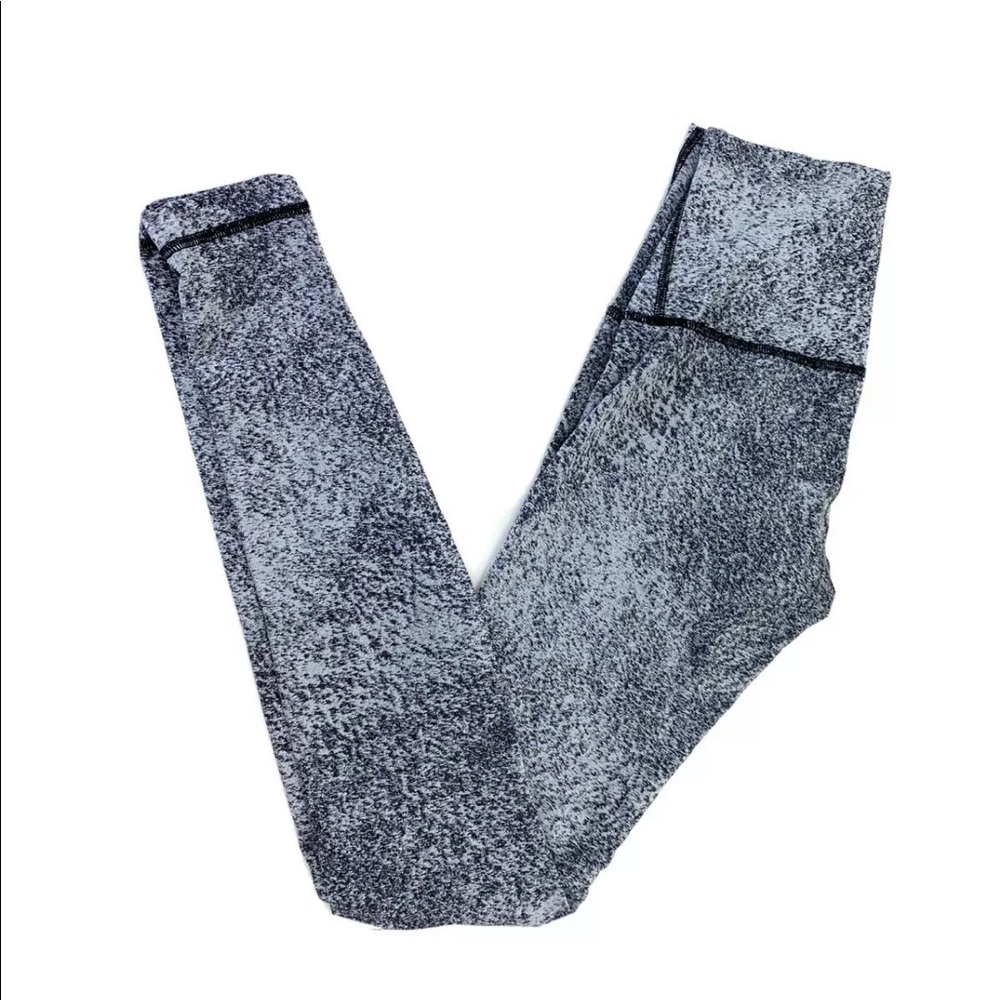 Lululemon Women's Gray & Black Yoga Legging Size 6